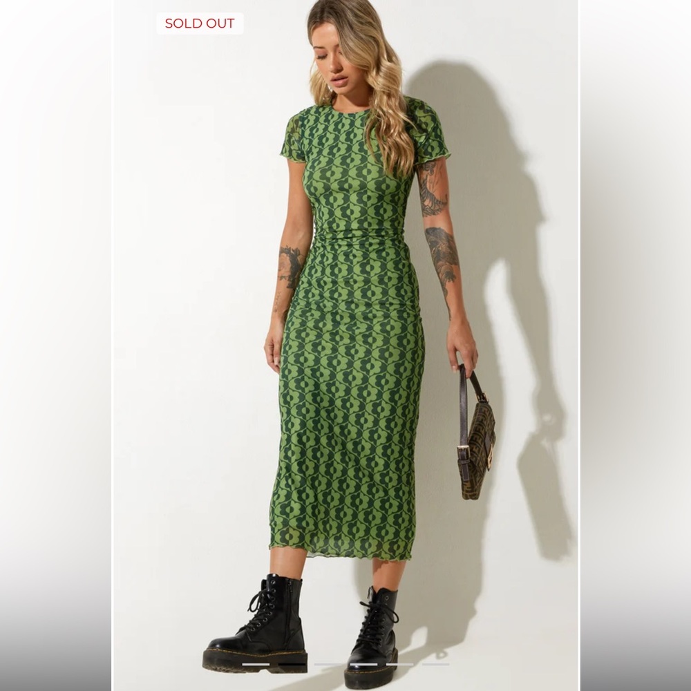 Motel Rocks Happyella Midi Dress in Wavy Daisy Green